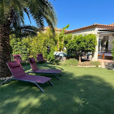 Villa Avec Piscine Gallargues-le-Montueux Kültér fotó